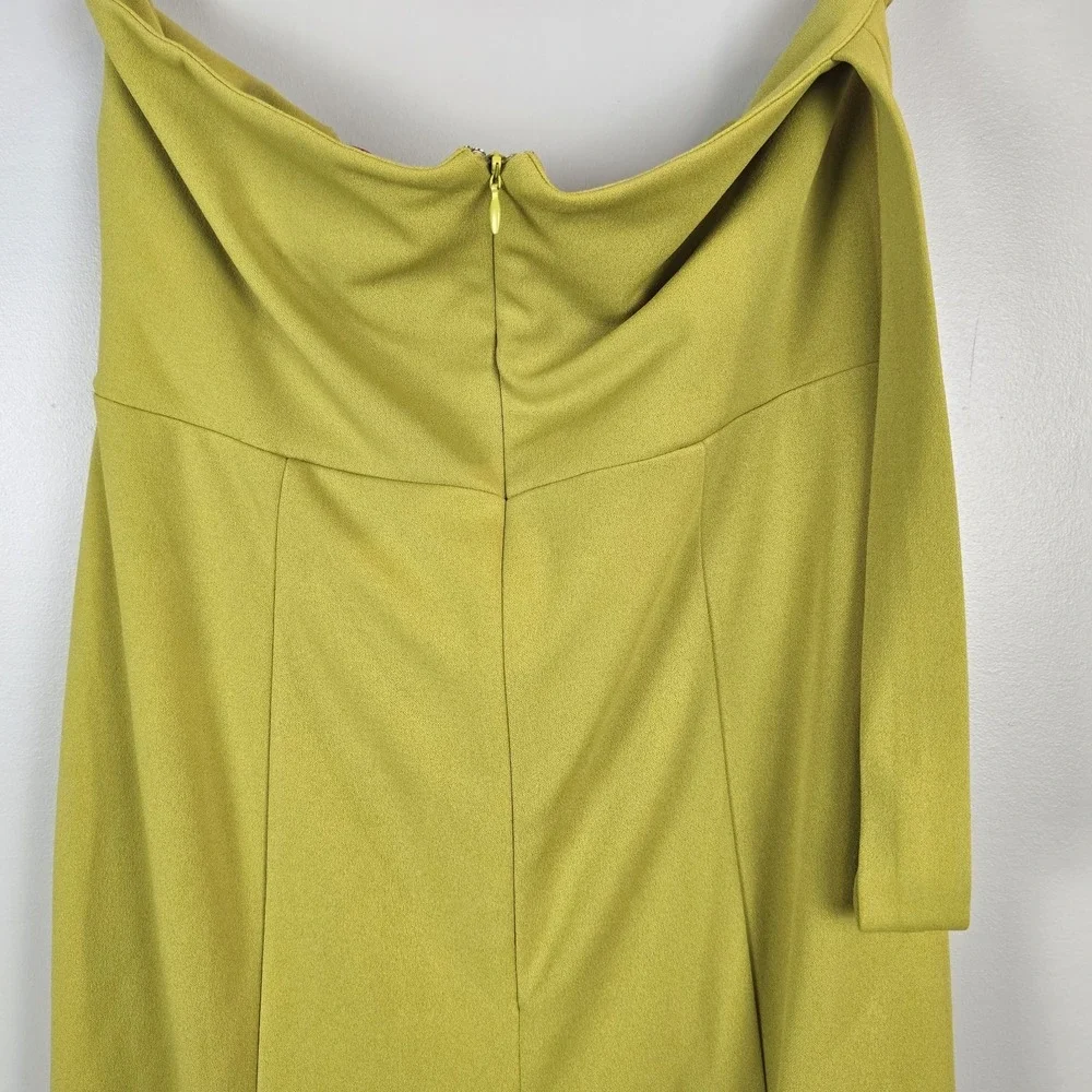 Women Camilla Dress With Asymmetrical‎ Neckline And Fitted Mermaid Bottom.D171